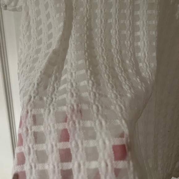 white top - Picture 4 of 4